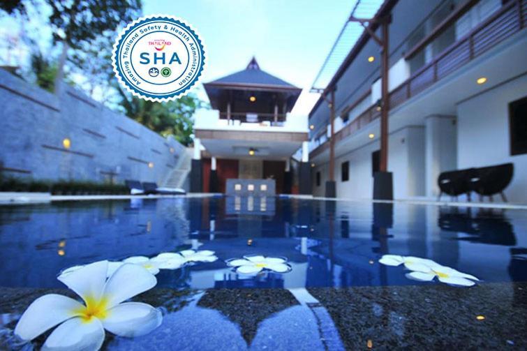Surintra Boutique Resort Exterior photo