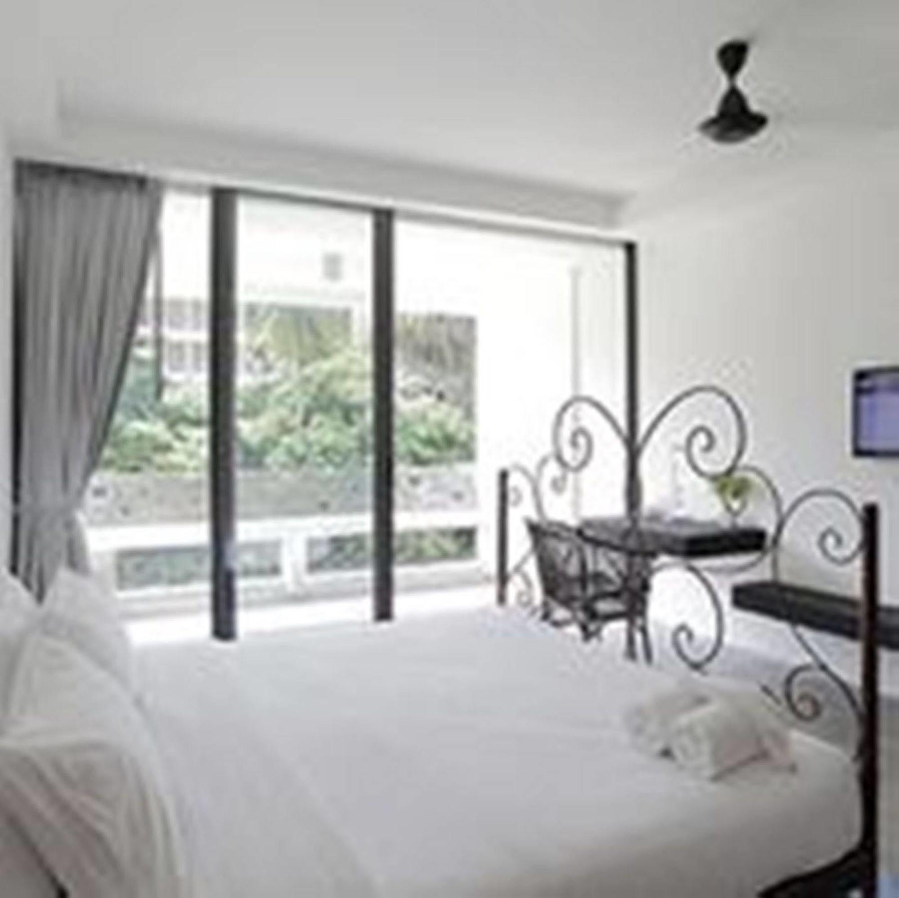 Surintra Boutique Resort Exterior photo