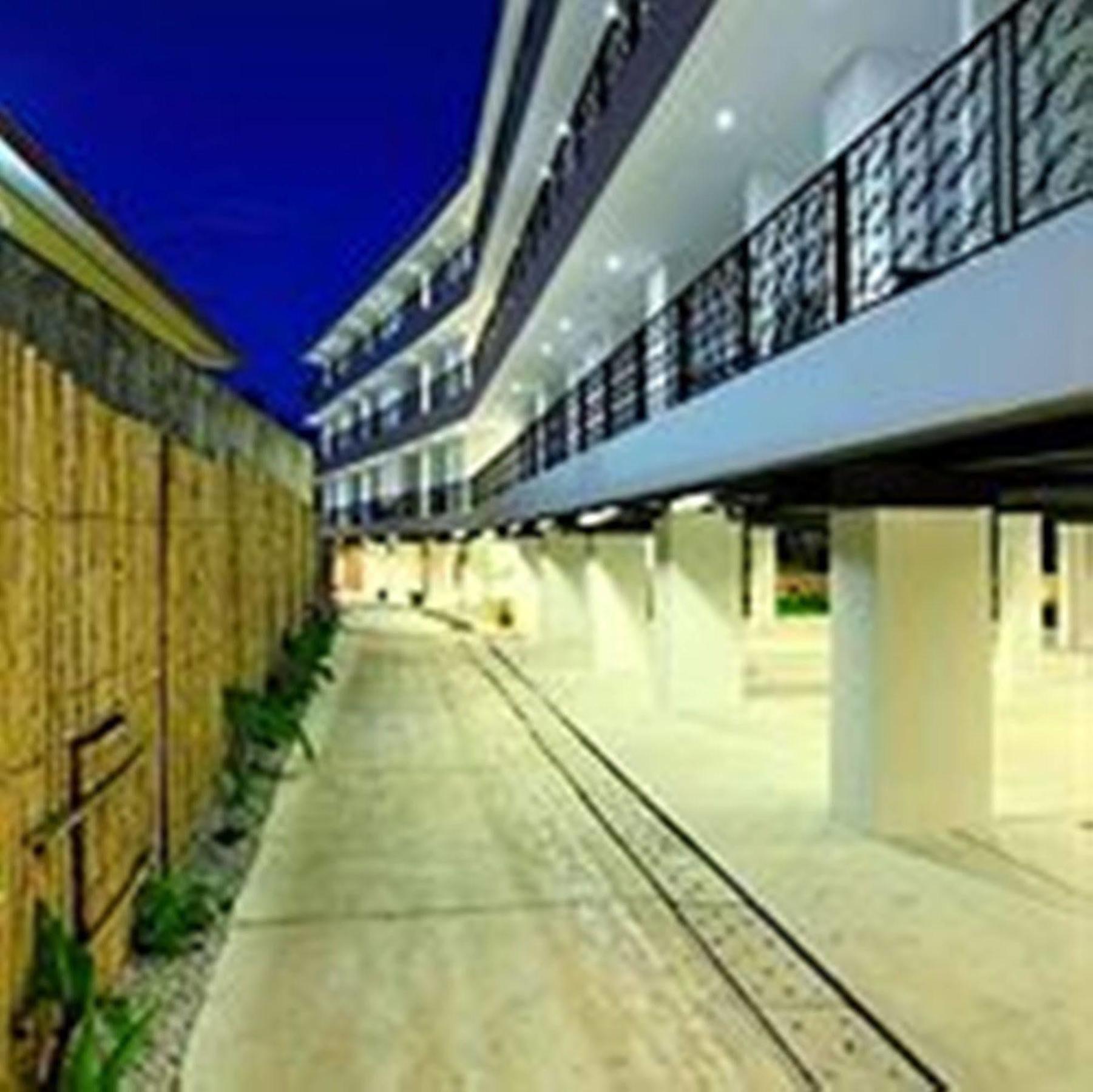 Surintra Boutique Resort Exterior photo